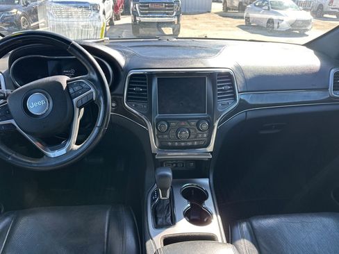 Used 2018 Jeep Grand Cherokee Overland image 10
