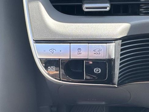 Used 2024 Hyundai Ioniq 5 SEL RWD image 30