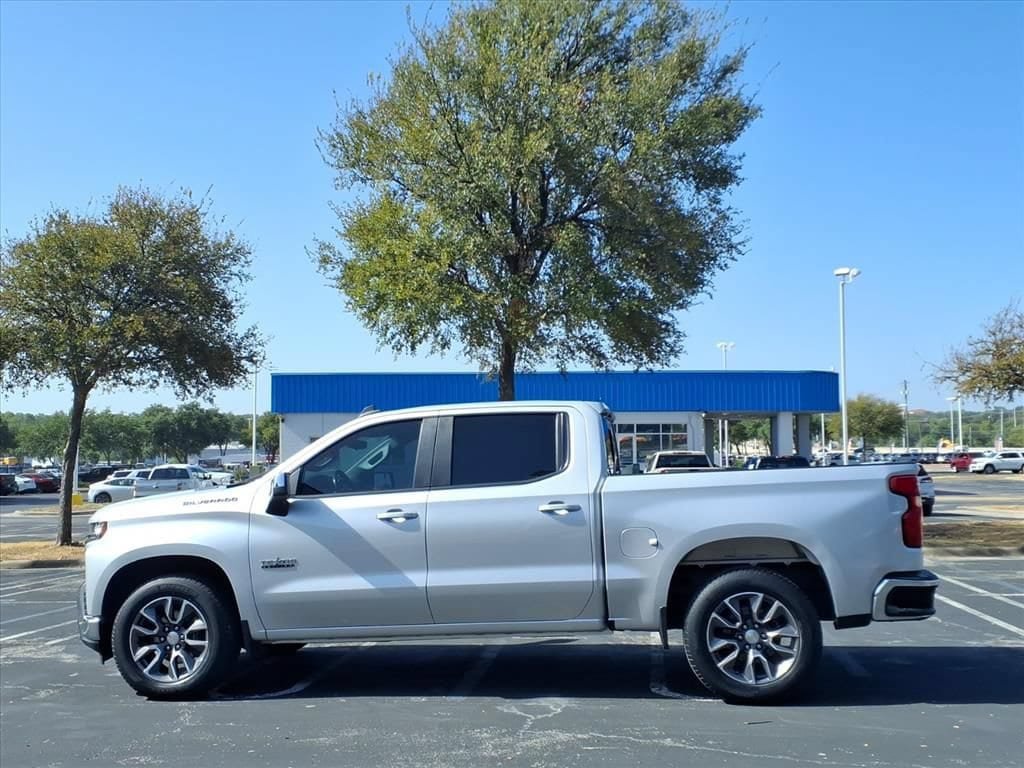 Used 2020 Chevrolet Silverado 1500 LT w/ Texas Edition RWD image 10
