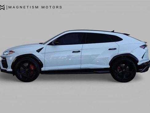 Used 2019 Lamborghini Urus AWD/4WD image 3