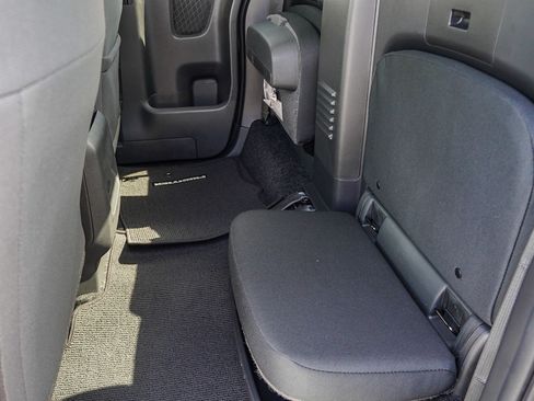Used 2024 Nissan Frontier SV RWD image 22