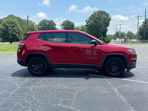 Used 2020 Jeep Compass Sport FWD image 8