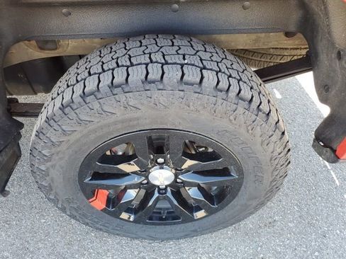 Certified 2022 Chevrolet Silverado 1500 LT w/ Safety Package image 34