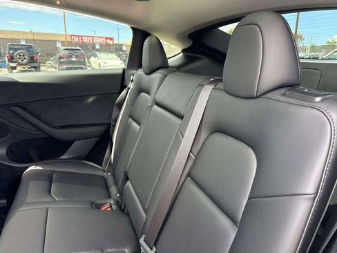 Used 2024 Tesla Model Y Long Range AWD/4WD image 13