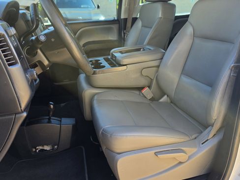 Used 2015 Chevrolet Silverado 2500 W/T AWD/4WD image 19