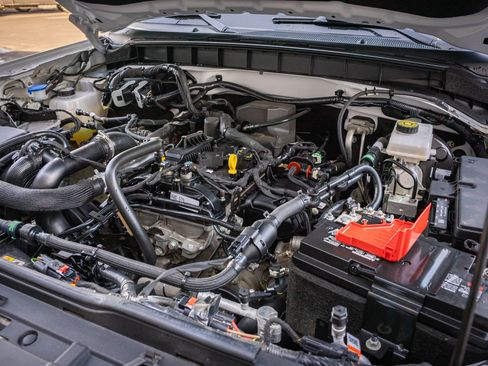 Used 2024 Ford Bronco Outer Banks AWD/4WD image 33