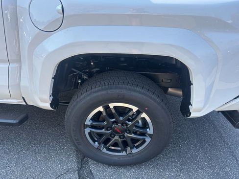 New 2025 Toyota Tacoma TRD Sport image 13