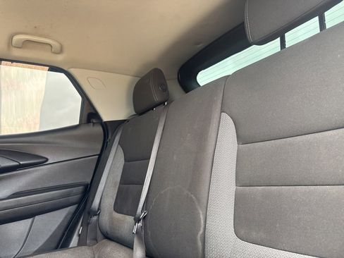 Used 2021 Chevrolet TrailBlazer LT w/ Convenience Package FWD image 37