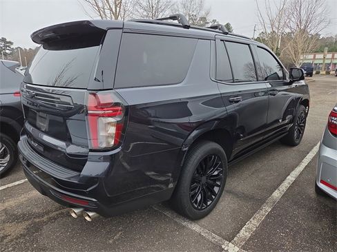 Used 2023 Chevrolet Tahoe High Country image 2