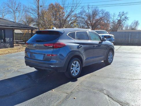 Used 2021 Hyundai Tucson SE image 3