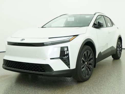 New 2026 Toyota C-HR AWD/4WD image 38