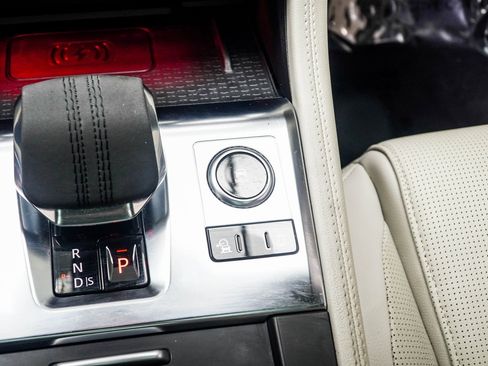 Used 2023 Jaguar F-PACE R-Dynamic S image 20