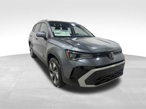 New 2026 Volkswagen Taos SE AWD/4WD image 6