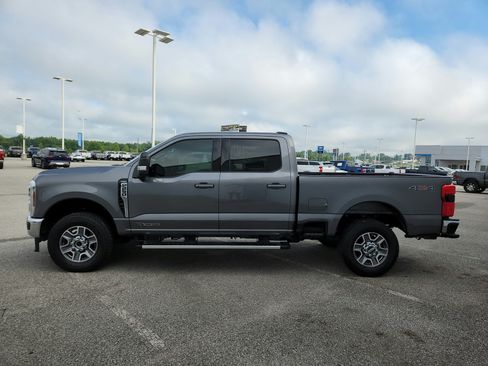Used 2025 Ford F250 Lariat AWD/4WD image 24