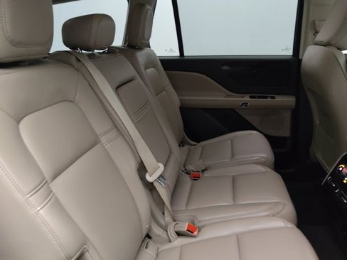 Used 2021 Lincoln Aviator AWD w/ Elements Package image 19