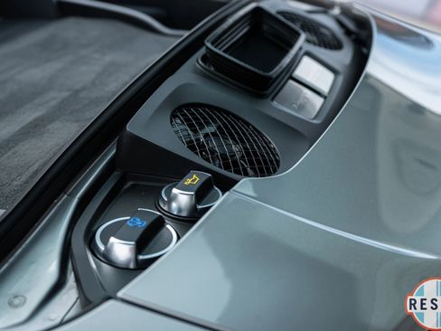 Used 2018 Porsche 911 Targa 4 GTS image 29