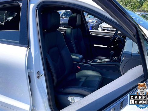 Used 2023 Porsche Macan S AWD/4WD image 7