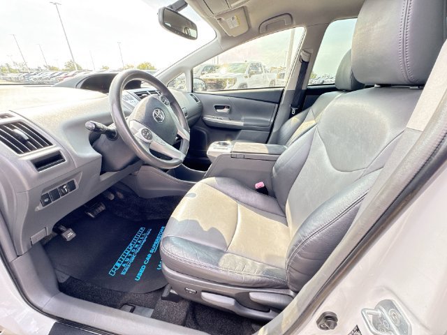 Used 2012 Toyota Prius V Five FWD image 10