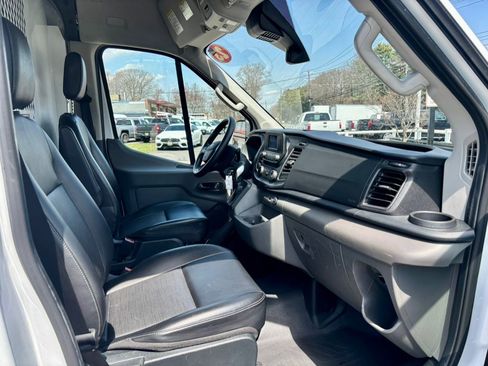 Used 2023 Ford Transit 250 148 High Roof Extended image 14