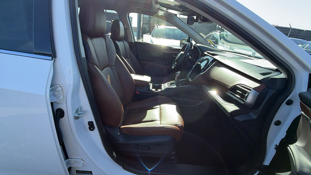 Certified 2025 Subaru Outback Touring XT AWD/4WD image 16