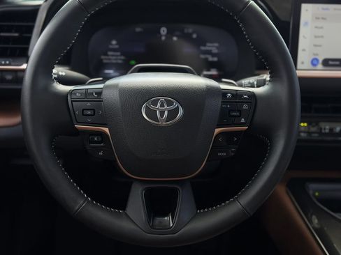 Certified 2025 Toyota Crown Signia w/ Advanced Technology Package AWD/4WD image 14