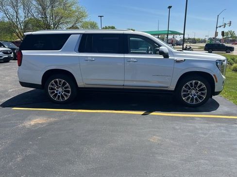 Used 2025 GMC Yukon XL Denali w/ Denali Reserve Package AWD/4WD image 7