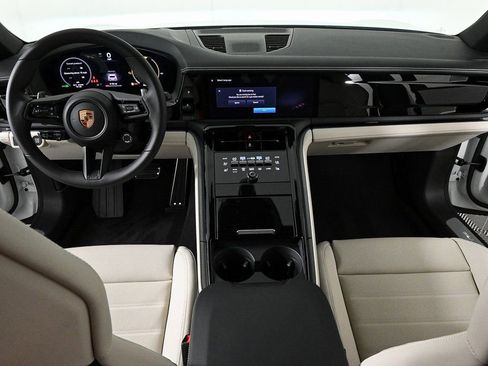 New 2025 Porsche Panamera RWD image 19