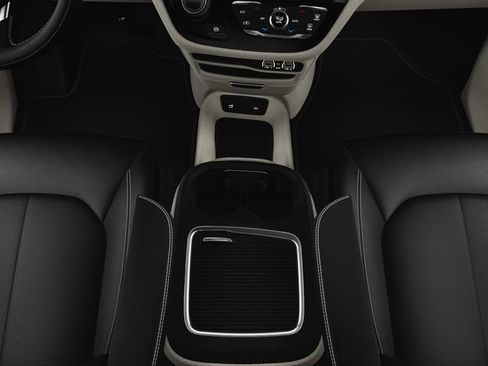 New 2024 Chrysler Pacifica Touring-L FWD image 27