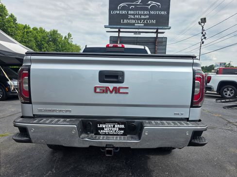 Used 2018 GMC Sierra 1500 SLT AWD/4WD image 6