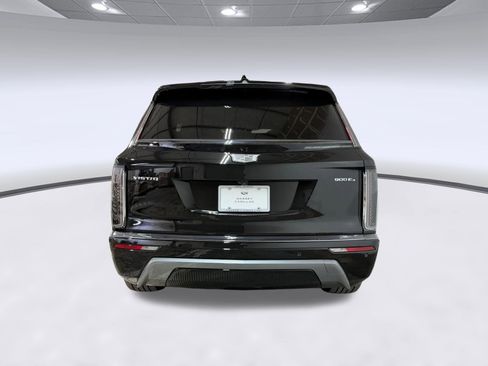 New 2026 Cadillac Vistiq Luxury AWD/4WD image 9