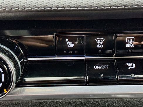 Used 2026 Chevrolet Equinox LT image 21