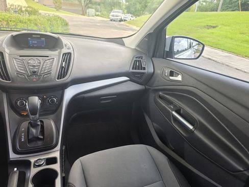 Used 2015 Ford Escape SE FWD image 17