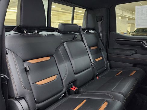 Used 2023 GMC Sierra 1500 AT4 w/ AT4 Premium Package image 20