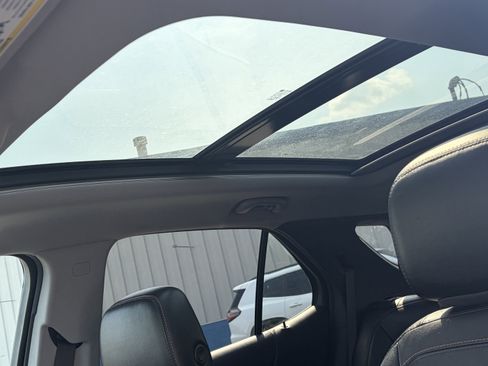 Used 2021 Chevrolet Equinox LT image 7