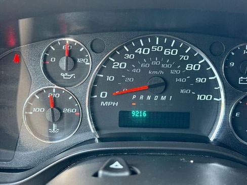 Certified 2024 GMC Savana 2500 w/ Driver Convenience Package RWD image 12