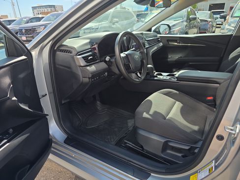Used 2025 Toyota Camry LE FWD image 2