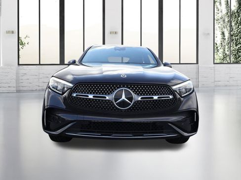 Certified 2025 Mercedes-Benz GLC 300 4MATIC image 8