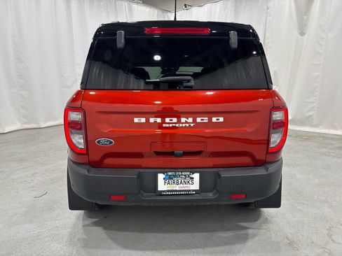 Used 2024 Ford Bronco Sport Outer Banks w/ Tech Package AWD/4WD image 4
