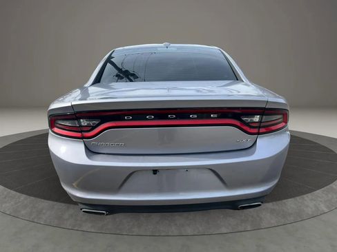 Used 2016 Dodge Charger SXT image 6