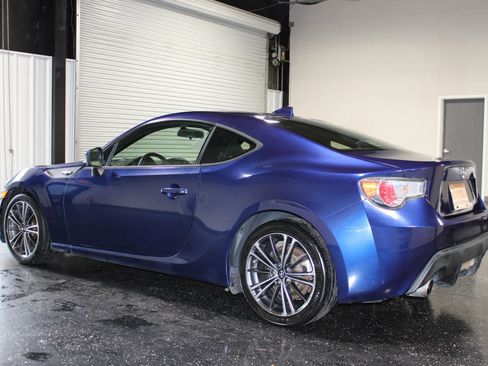 Used 2015 Scion FR-S RWD image 6
