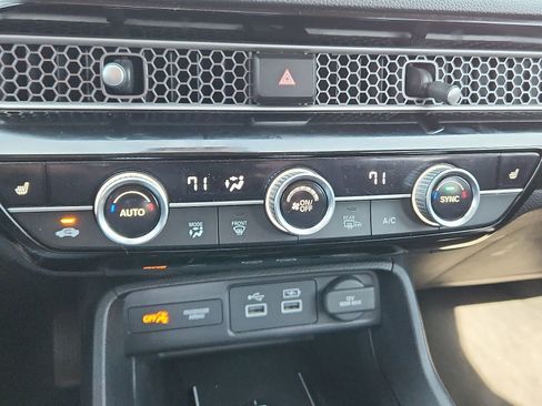 Used 2022 Honda Civic Touring image 14