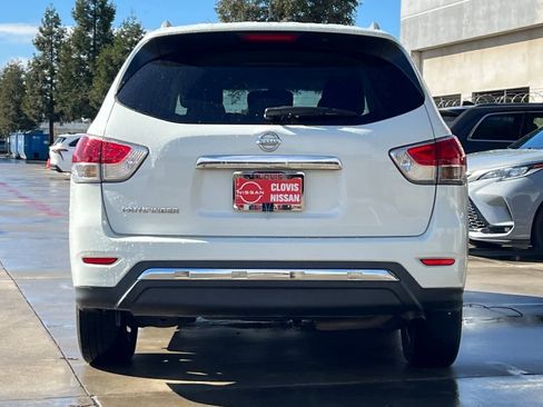 Used 2015 Nissan Pathfinder S image 8