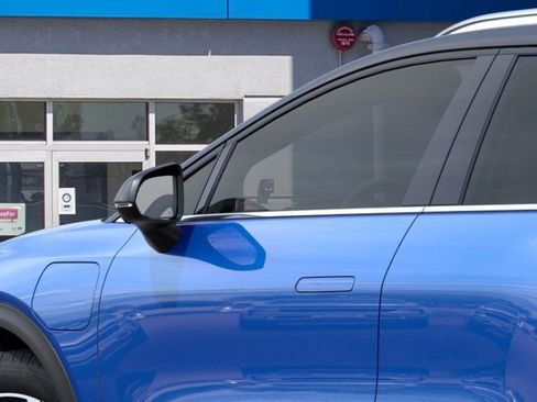 New 2026 Chevrolet Equinox EV LT image 13