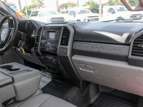 Used 2020 Ford F350 XL w/ Power Equipment Group RWD image 27