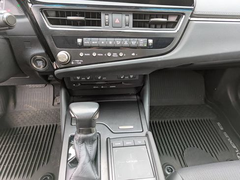 Used 2022 Lexus ES 350 w/ Premium Package FWD image 21