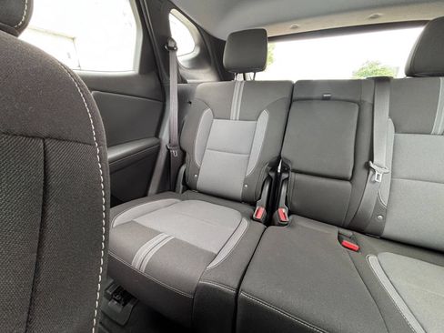 Used 2025 Chevrolet Blazer LT FWD image 39