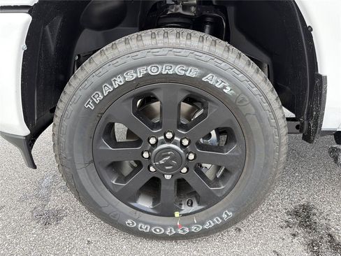 New 2026 RAM 2500 Tradesman AWD/4WD image 10
