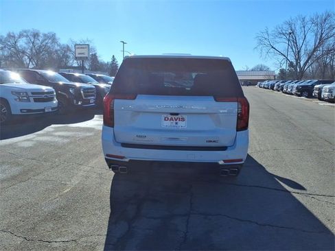 Used 2026 GMC Yukon Denali w/ Denali Reserve Package image 4