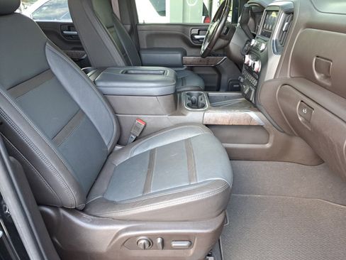 Used 2021 GMC Sierra 2500 Denali w/ Denali Ultimate Package AWD/4WD image 14