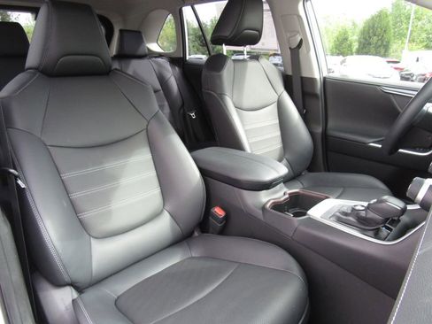 Used 2024 Toyota RAV4 Limited w/ Advanced Technology Package AWD/4WD image 21